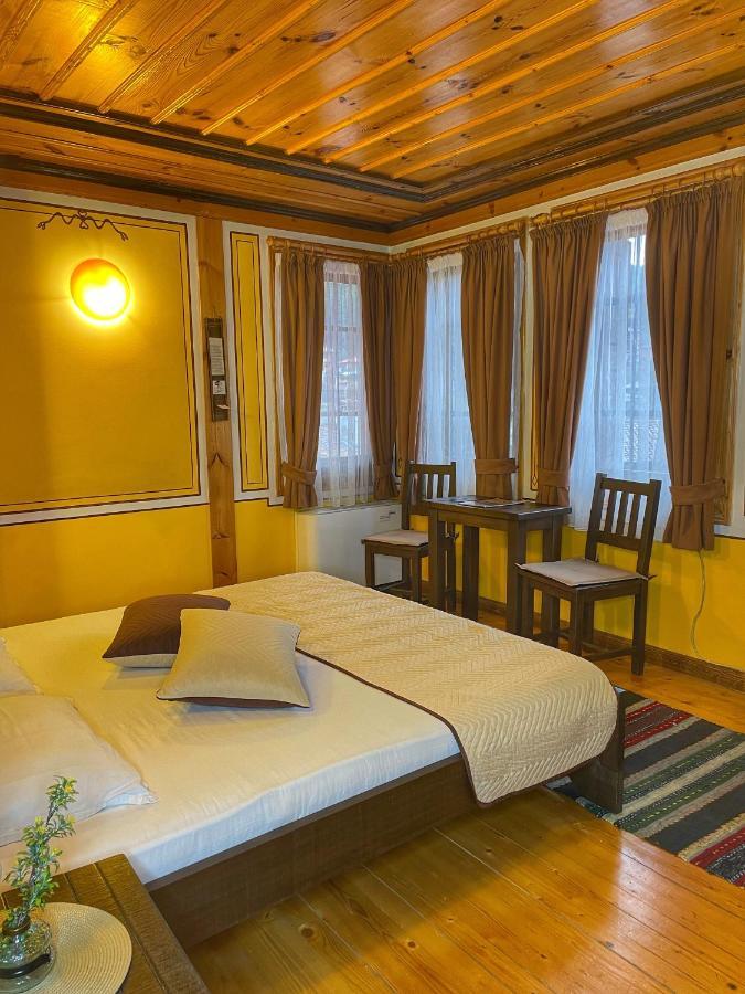 Guest Rooms Colorit Kopriwsztica Zewnętrze zdjęcie