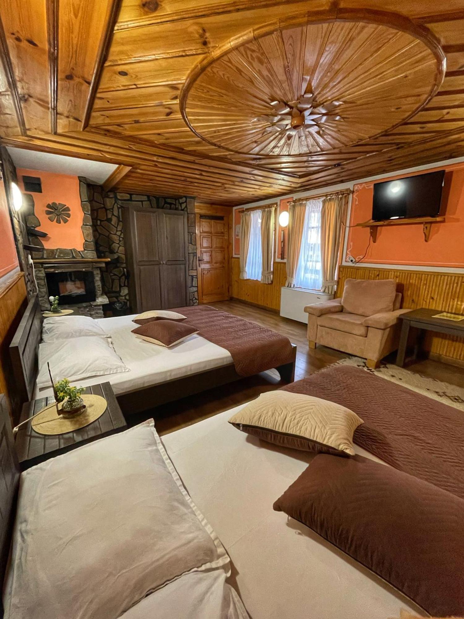 Guest Rooms Colorit Kopriwsztica Zewnętrze zdjęcie