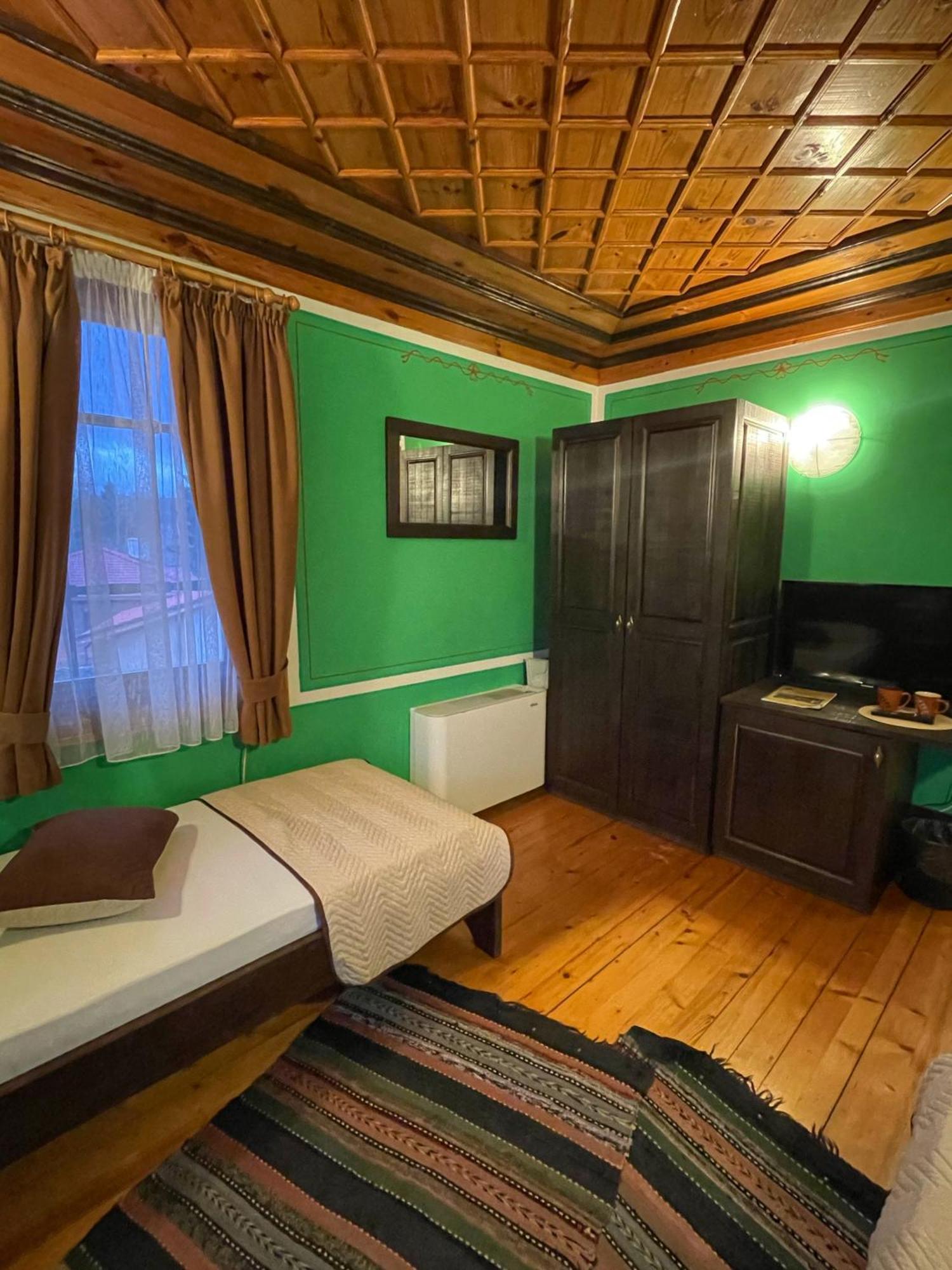Guest Rooms Colorit Kopriwsztica Zewnętrze zdjęcie