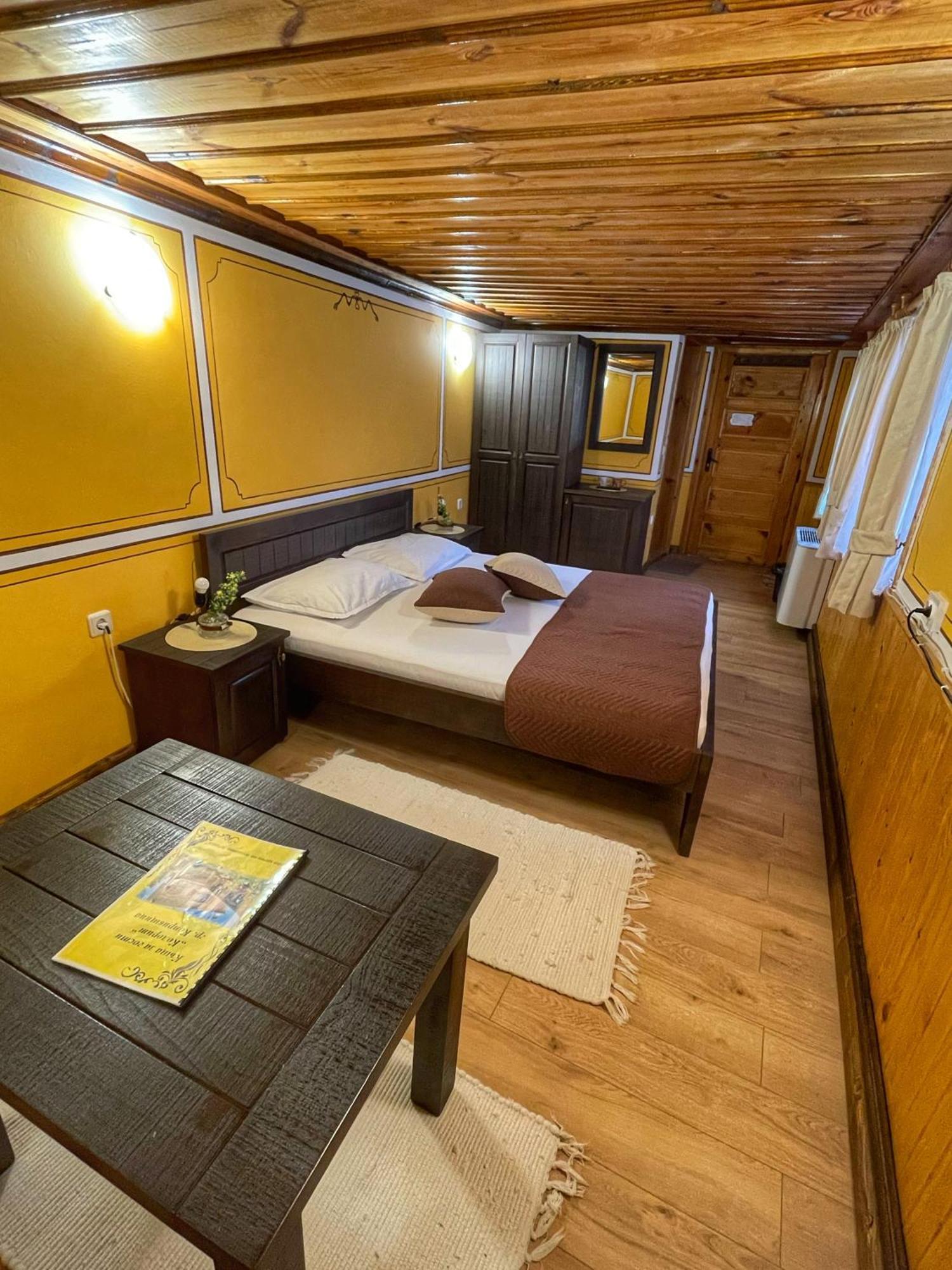 Guest Rooms Colorit Kopriwsztica Zewnętrze zdjęcie