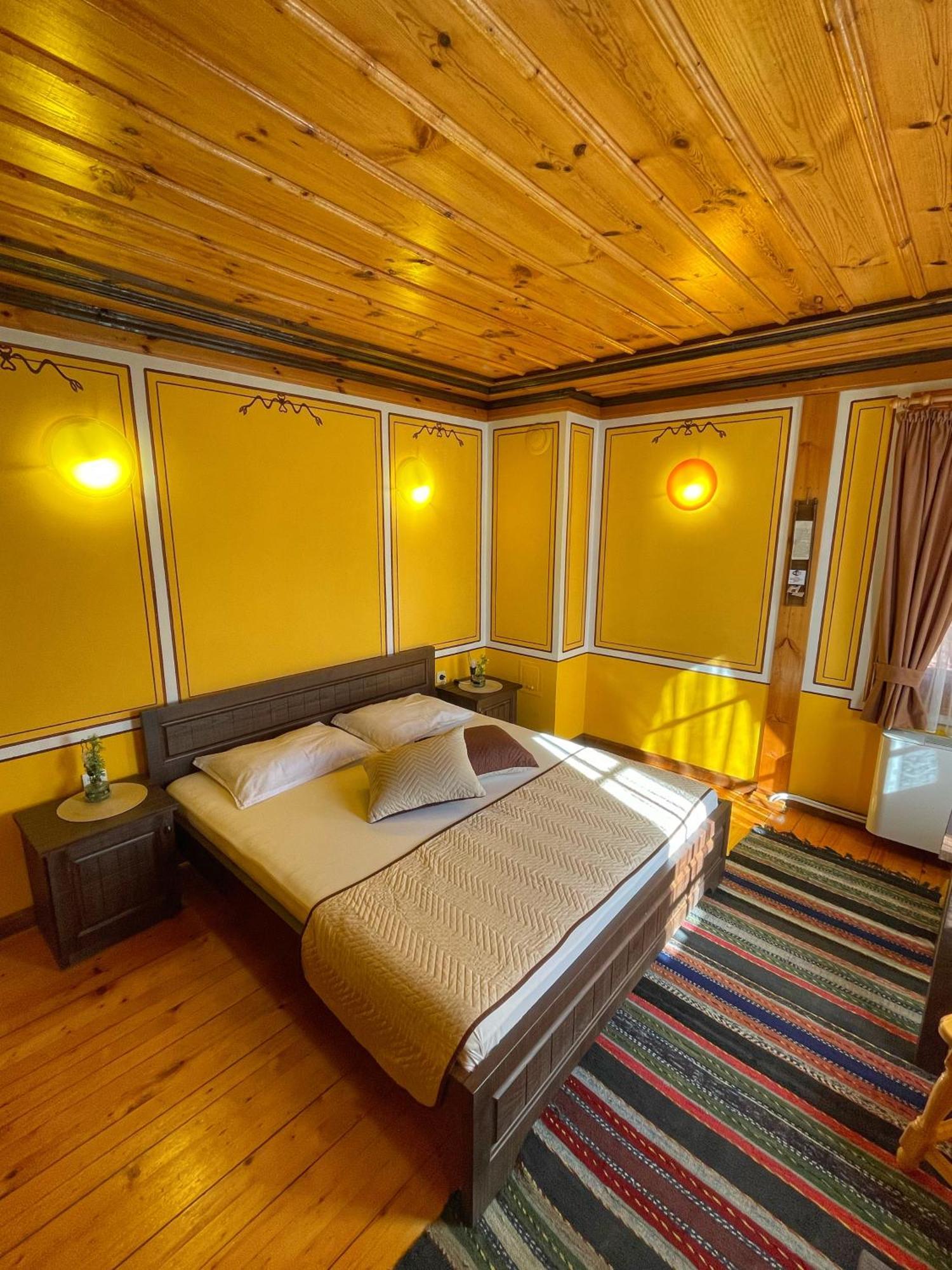 Guest Rooms Colorit Kopriwsztica Zewnętrze zdjęcie
